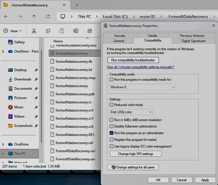 Run the FomsoftDataRecovery.exe program from Windows Explorer Vista/7/8/10/11.